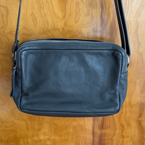 Black Leather Made in Italy skull / diamond bag - Picture 6 of 7